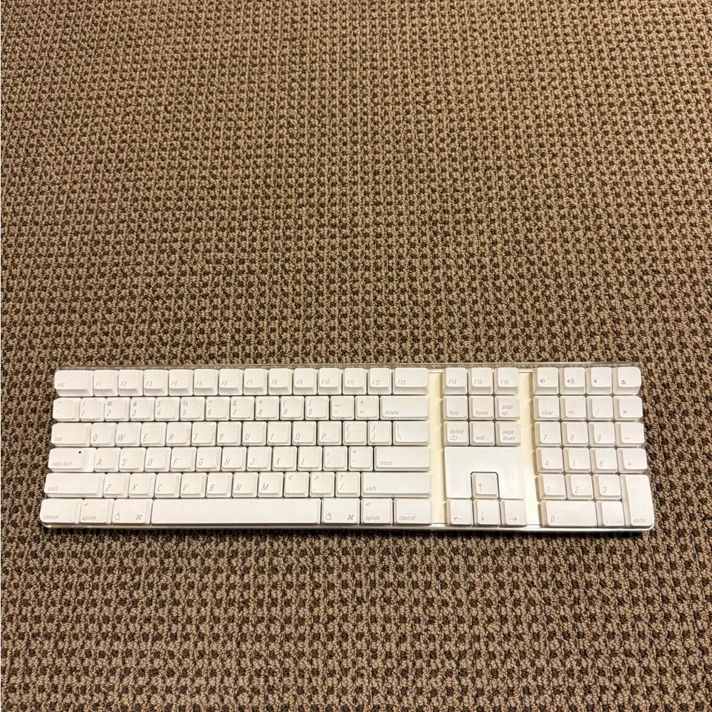 Apple Wireless White Keyboard